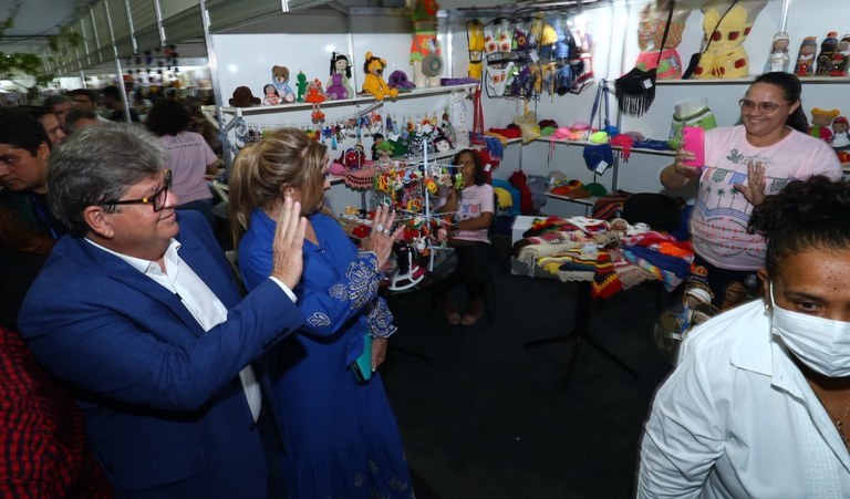João Azevêdo abre 34° Salão do Artesanato em Campina e destaca ações do Governo na valorização do segmento