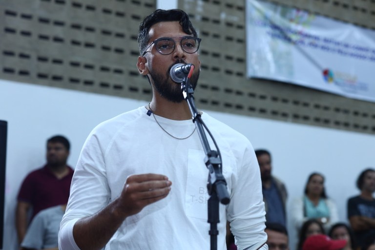 João Azevêdo participa do ODE em Juazeirinho, ouve a população e autoriza novas obras