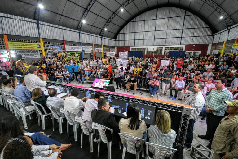 João Azevêdo participa do ODE em Mamanguape e entrega benefícios que somam R$ 35 milhões